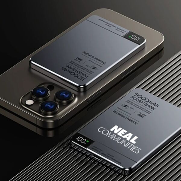 5000 mAh Magnetic Wireless Charging Power Bank Thumbnail